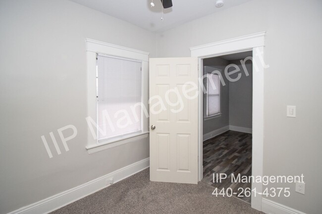 Building Photo - Vibrant 2 Bedroom Unit in Cleveland OH