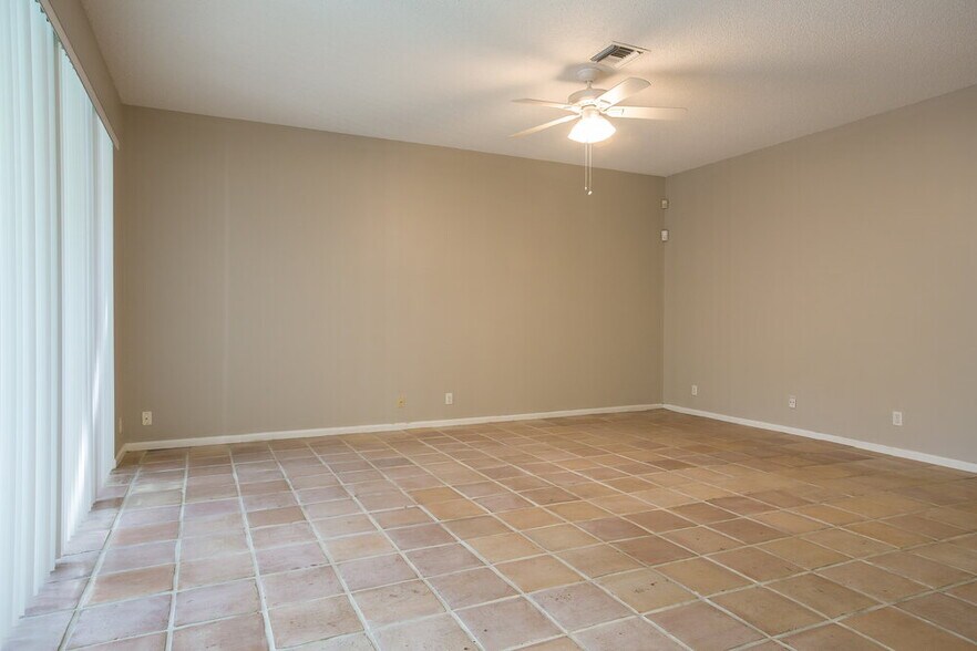Building Photo - 7730 NW 63rd Way