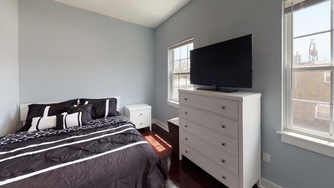 Building Photo - 2610 Webster St