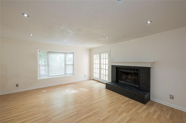 Building Photo - 9070 Cobbler Ct