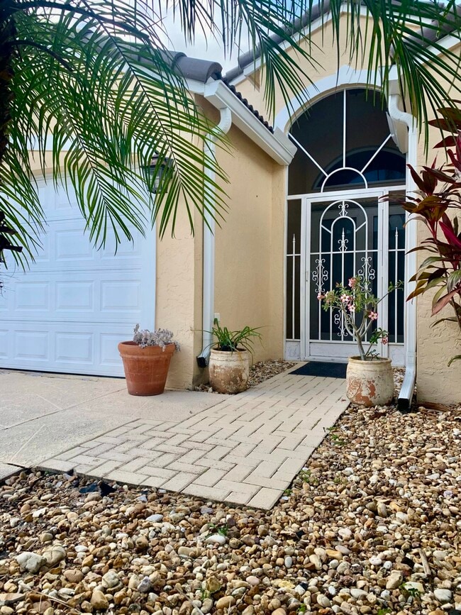 Building Photo - 7954 Stirling Bridge Blvd S