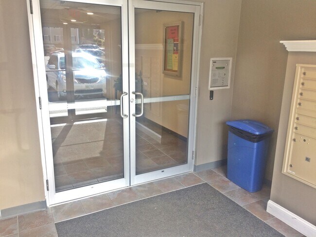 Building Photo - 20 Sentinel Court