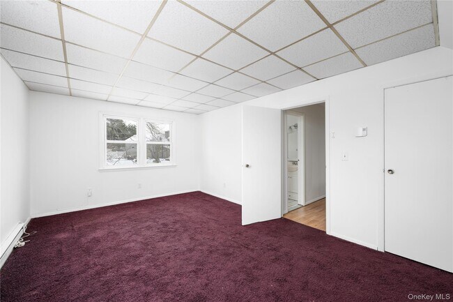 Building Photo - 74 Lakeshore Dr E