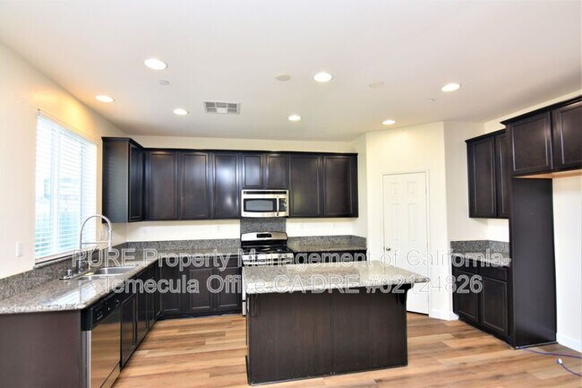 Building Photo - 34345 Heather Ridge Rd