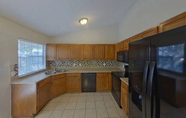 Building Photo - 2604 Country Creek Ln