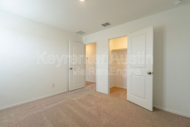 Building Photo - 214 Sambre St