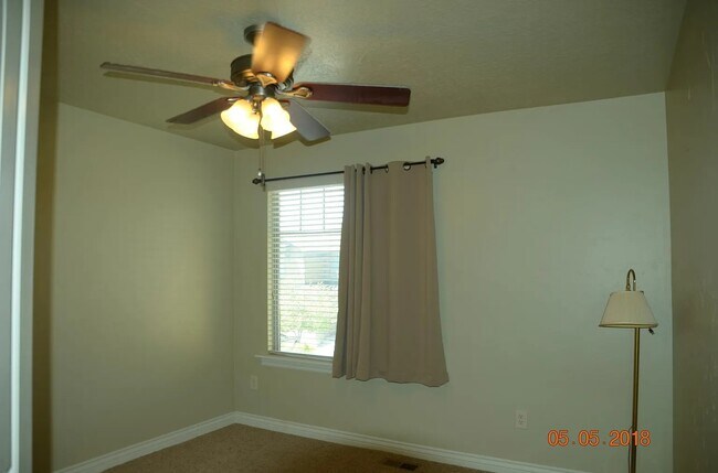 Building Photo - 10433 Sage Vista Way