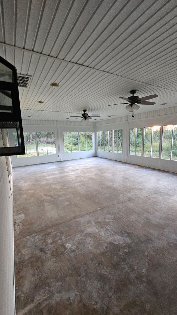 Building Photo - Beautiful 4BR 2BA home in Lakeland, GA