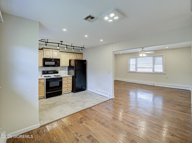 Building Photo - 59 Guadeloupe Dr