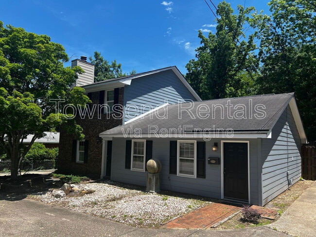 Building Photo - 202 Woodside Ave