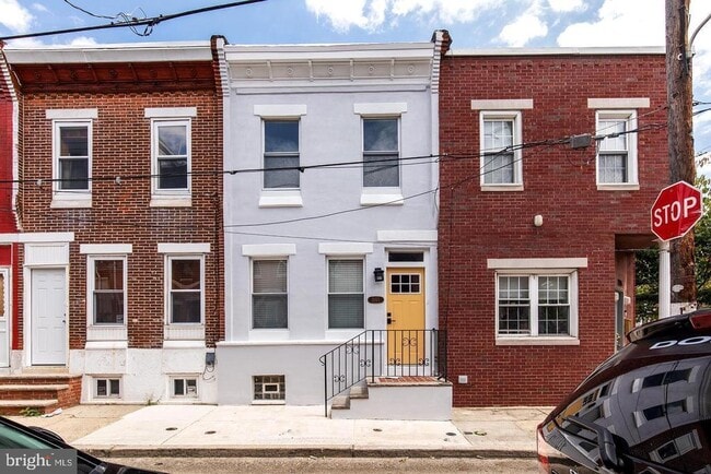 Building Photo - 1553 S Woodstock St