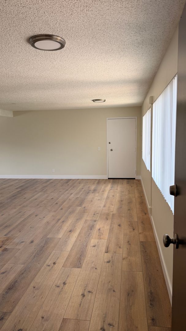 Interior Photo - 8608 Foothill Boulevard