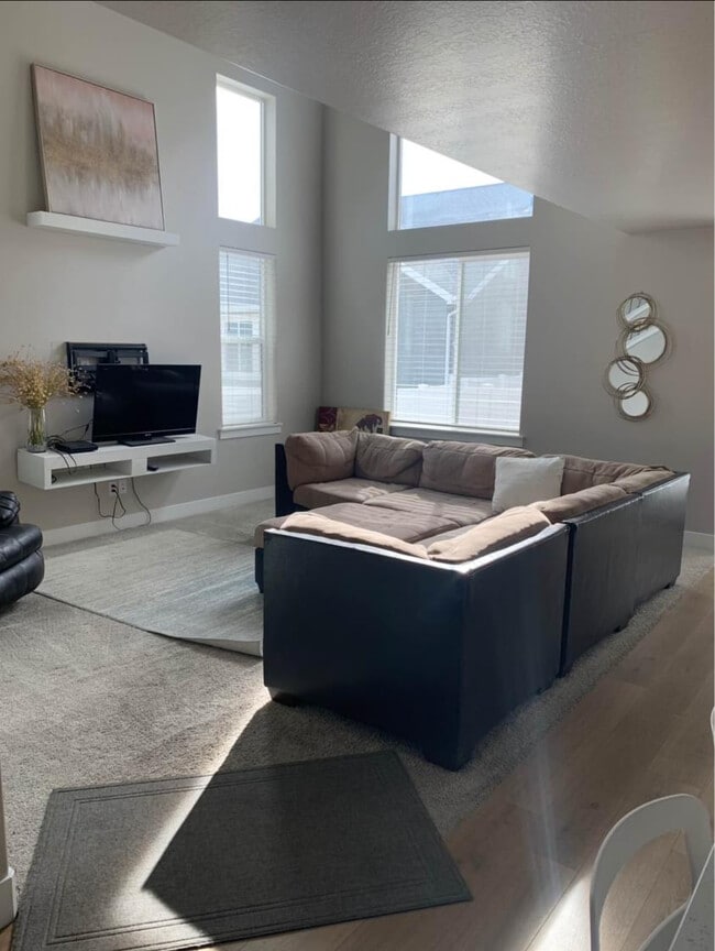 Building Photo - 4133 W 1760 N