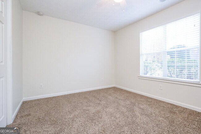 Building Photo - 3512 English Oaks Dr NW