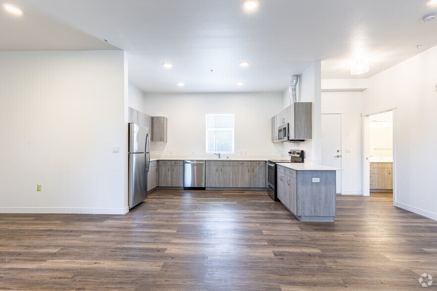 1BR, 1BA - 956 SF - 134th Street Lofts