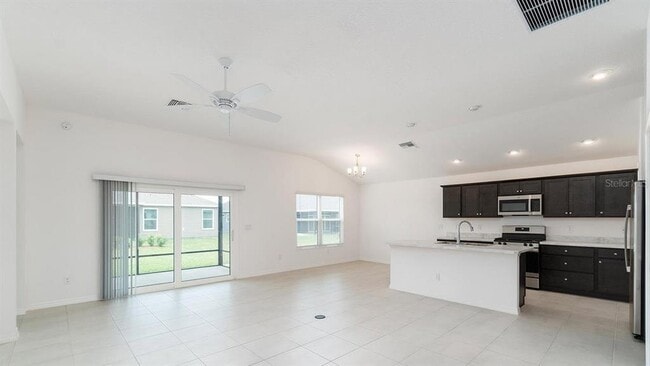 Building Photo - 479 Seth Run