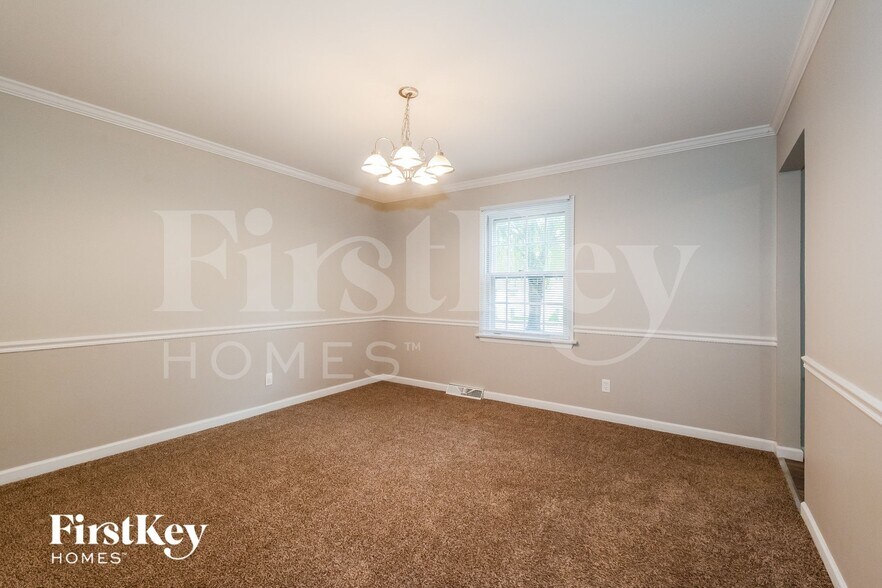 Building Photo - 186 River Valley Dr