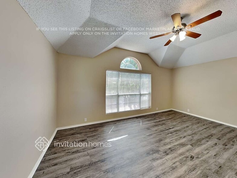 Building Photo - 1700 Lansdale Dr