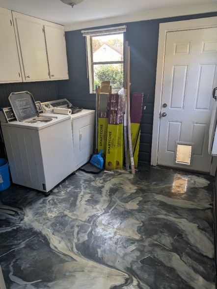 Building Photo - 814 Walker St