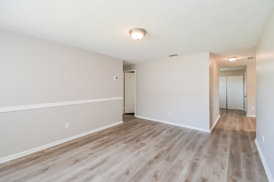 Building Photo - 5664 Minocqua St