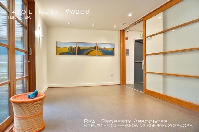 Building Photo - Braeburn Apartment