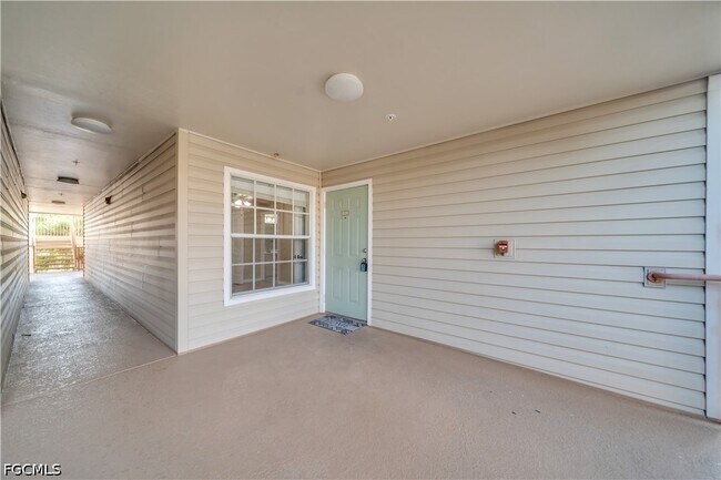 Building Photo - 1767 Four Mile Cove Pkwy