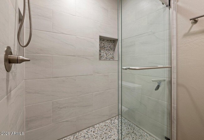 Building Photo - 10059 E Sheena Dr