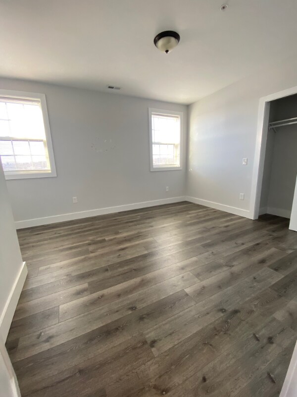 Building Photo - 369 Haverhill St