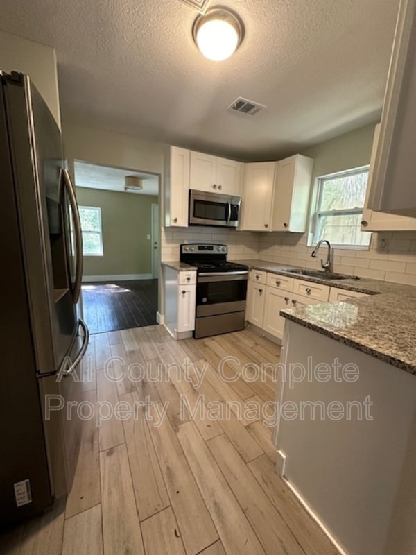 Building Photo - 2310 Jerusalem St