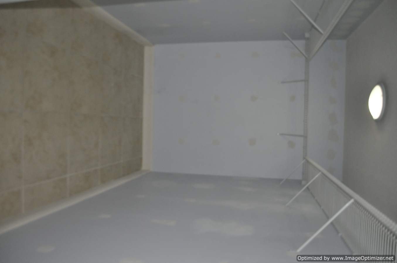 Building Photo - 10413 N Kendall Dr