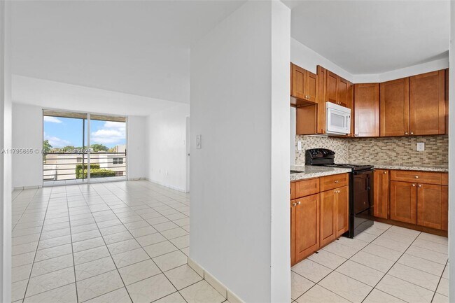 Building Photo - 14170 SW 84th St