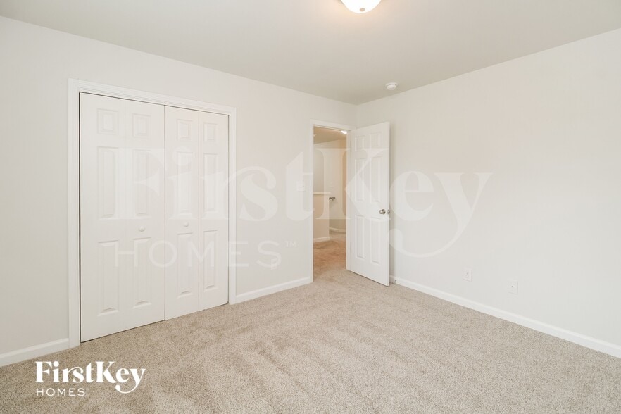 Building Photo - 718 Ferndale Blvd