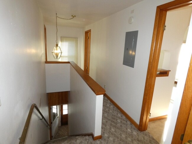 Building Photo - 137 N Wacouta Ave