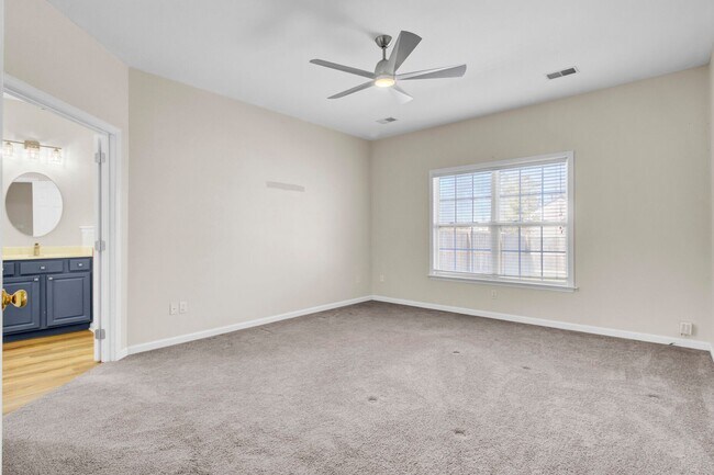 Building Photo - Spacious 5-Bedroom Rental with Dual Master...