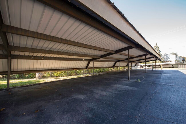 Building Photo - 30078 W 12 Mile Rd