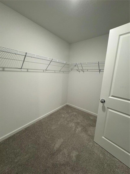 Building Photo - 8924 SW 41st Terrace