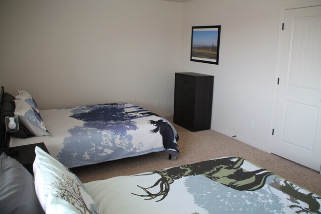 Building Photo - 195 Robison Dr