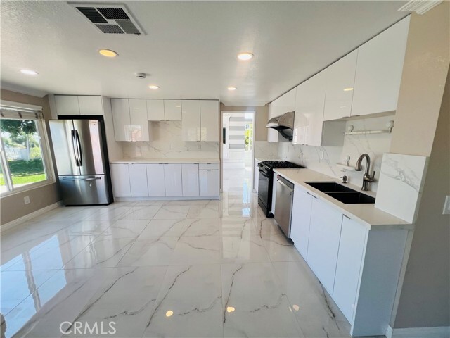 Building Photo - 13279 Gemstone Ct