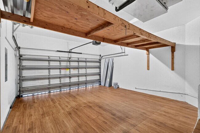 Building Photo - 5614 Sunberry Cir