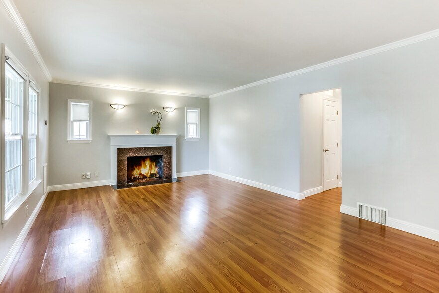 Building Photo - 1416 S Spaulding Ave