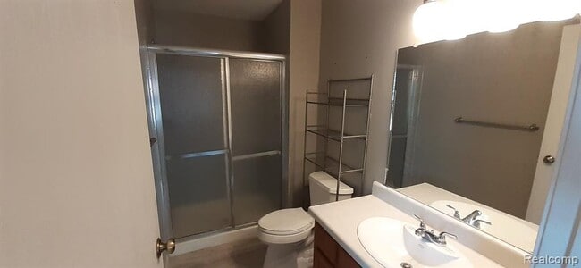 Building Photo - 61210 Greenwood Dr