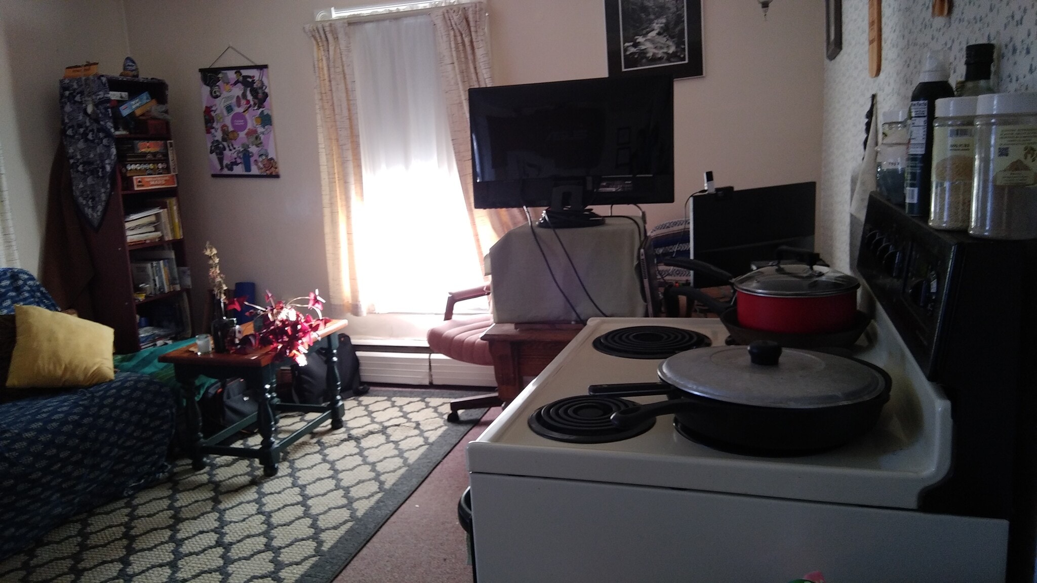 Building Photo - 94 Loomis St