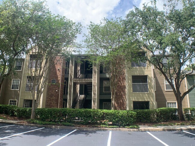 Primary Photo - Beautiful 2/2 in an amazing secure communi...