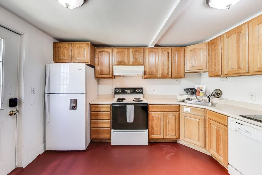 Building Photo - 1294 31st Ave