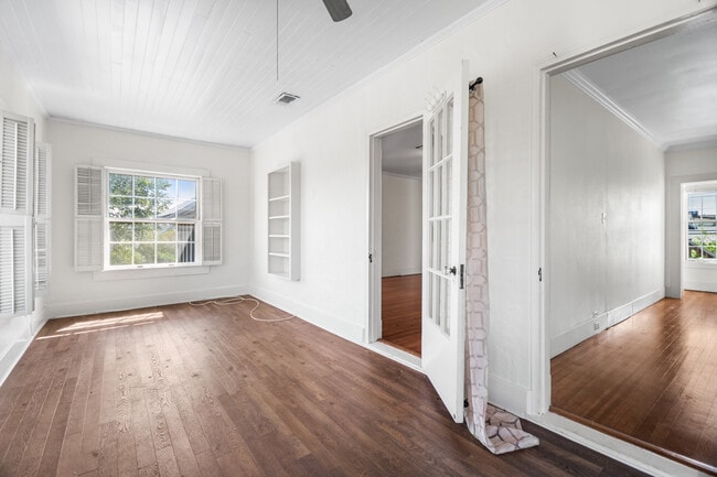 Building Photo - 235 E Huisache Ave
