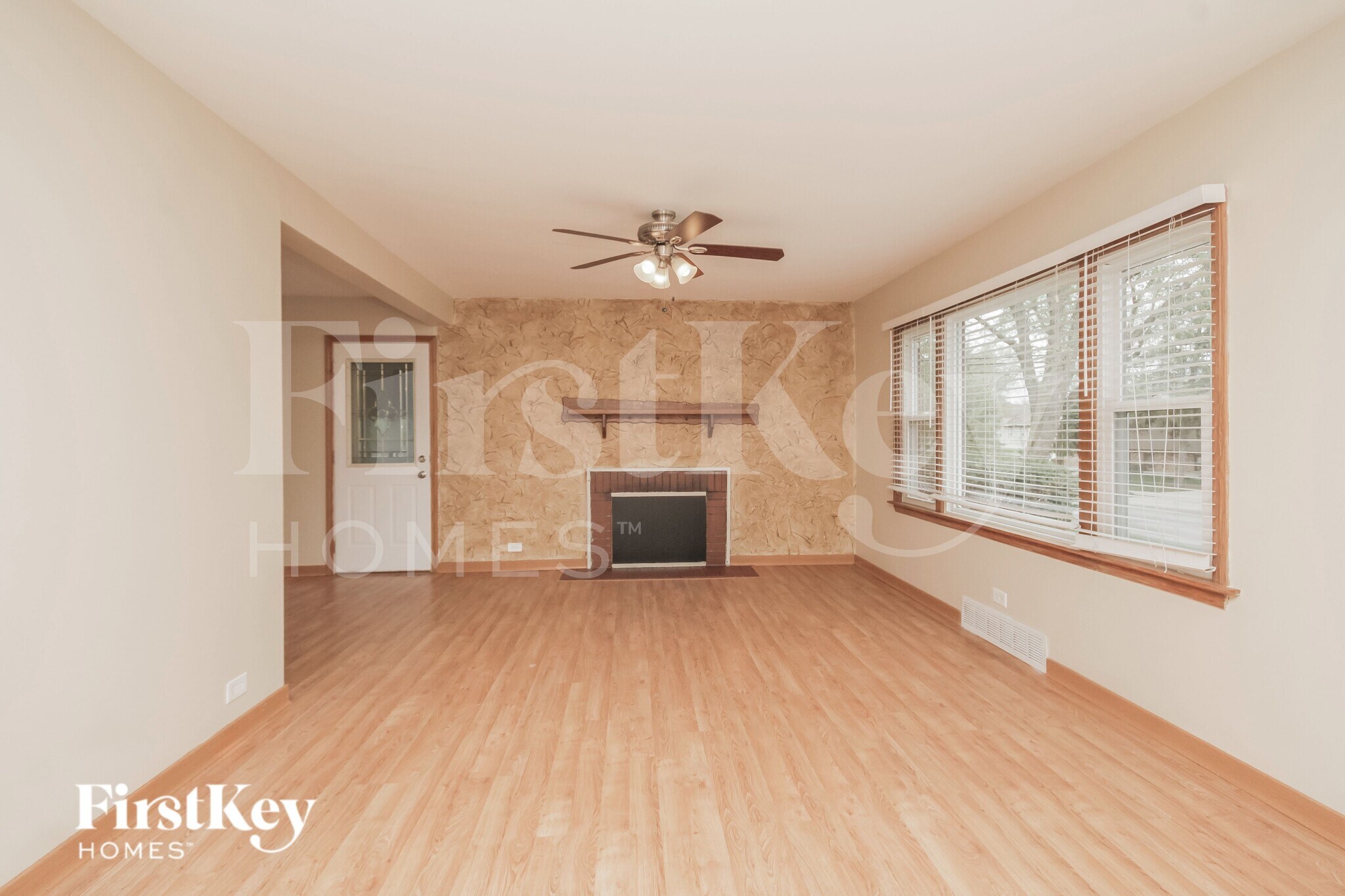 Building Photo - 1802 Evergreen Rd