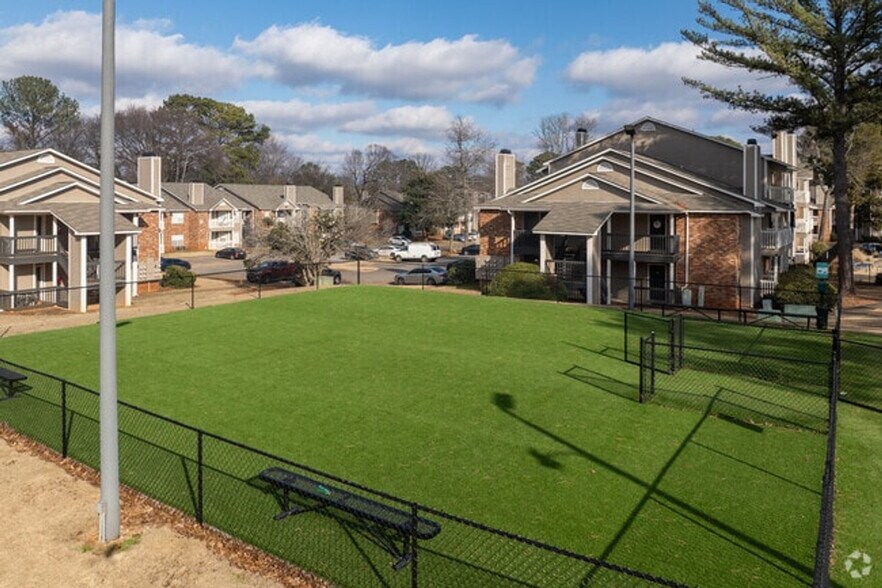 Building Photo - 3784 University Dr NW