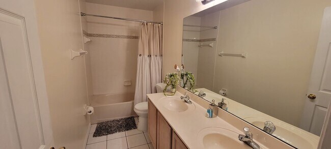 Building Photo - Beautiful 4/3 2 Story Pool Home In Ocoee FL