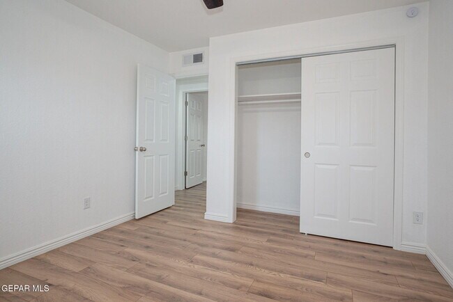 Building Photo - 6302 Wieland Way
