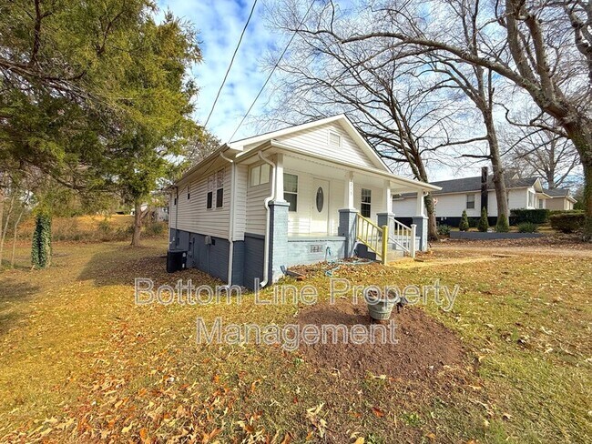 Building Photo - 1215 Milton Ave